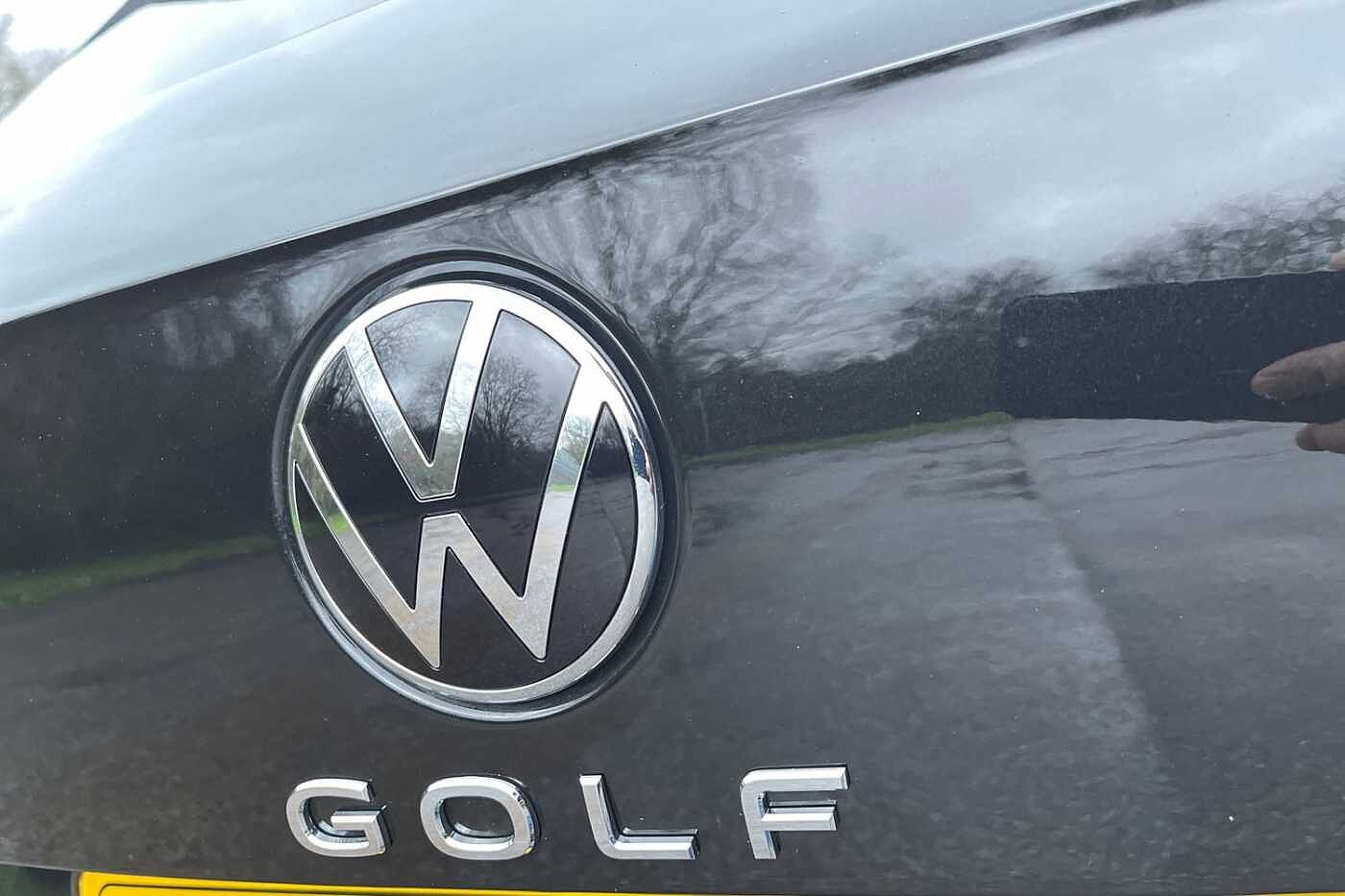 Volkswagen Golf 2.0 TDI R-Line Estate 5dr Diesel DSG Euro 6 (s/s) (150 ps)