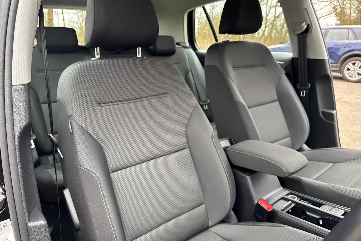 Volkswagen Golf 1.0 TSI SE Hatchback 5dr Petrol DSG Euro 6 (s/s) (110 bhp)