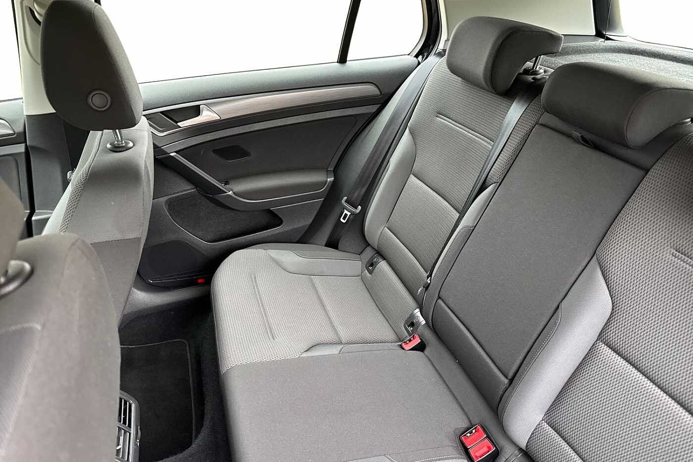 Volkswagen Golf 1.0 TSI SE Hatchback 5dr Petrol DSG Euro 6 (s/s) (110 bhp)