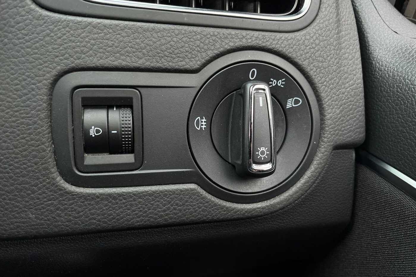 Volkswagen Polo 1.2 TSI BlueMotion Tech SE Hatchback 5dr Petrol DSG Euro 6 (s/s) (90 ps) Ulez co