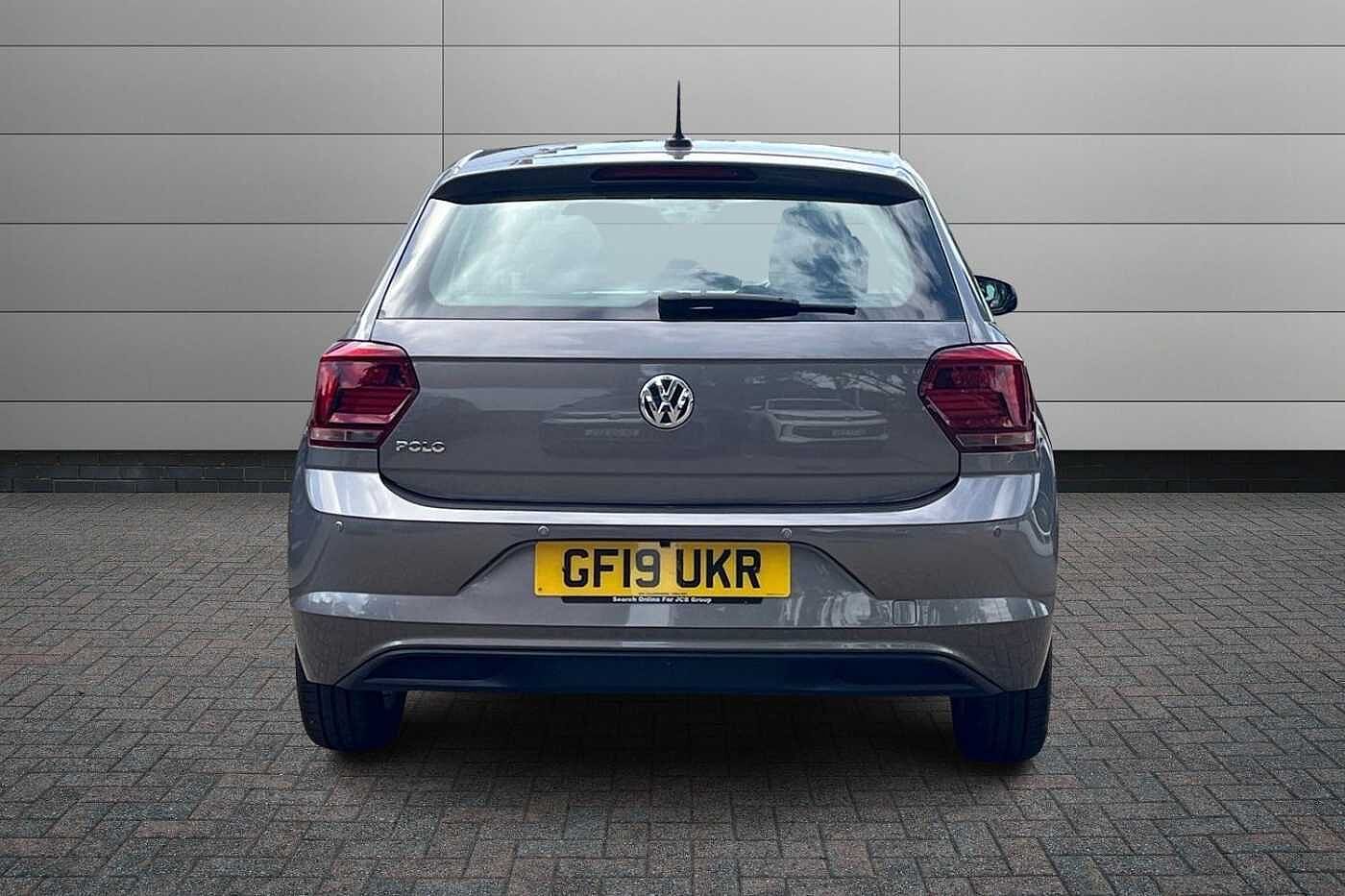 Volkswagen Polo 1.0 TSI SE Tech Edition Hatchback 5dr Petrol DSG Euro 6 (s/s) (95 ps) Nav & App-
