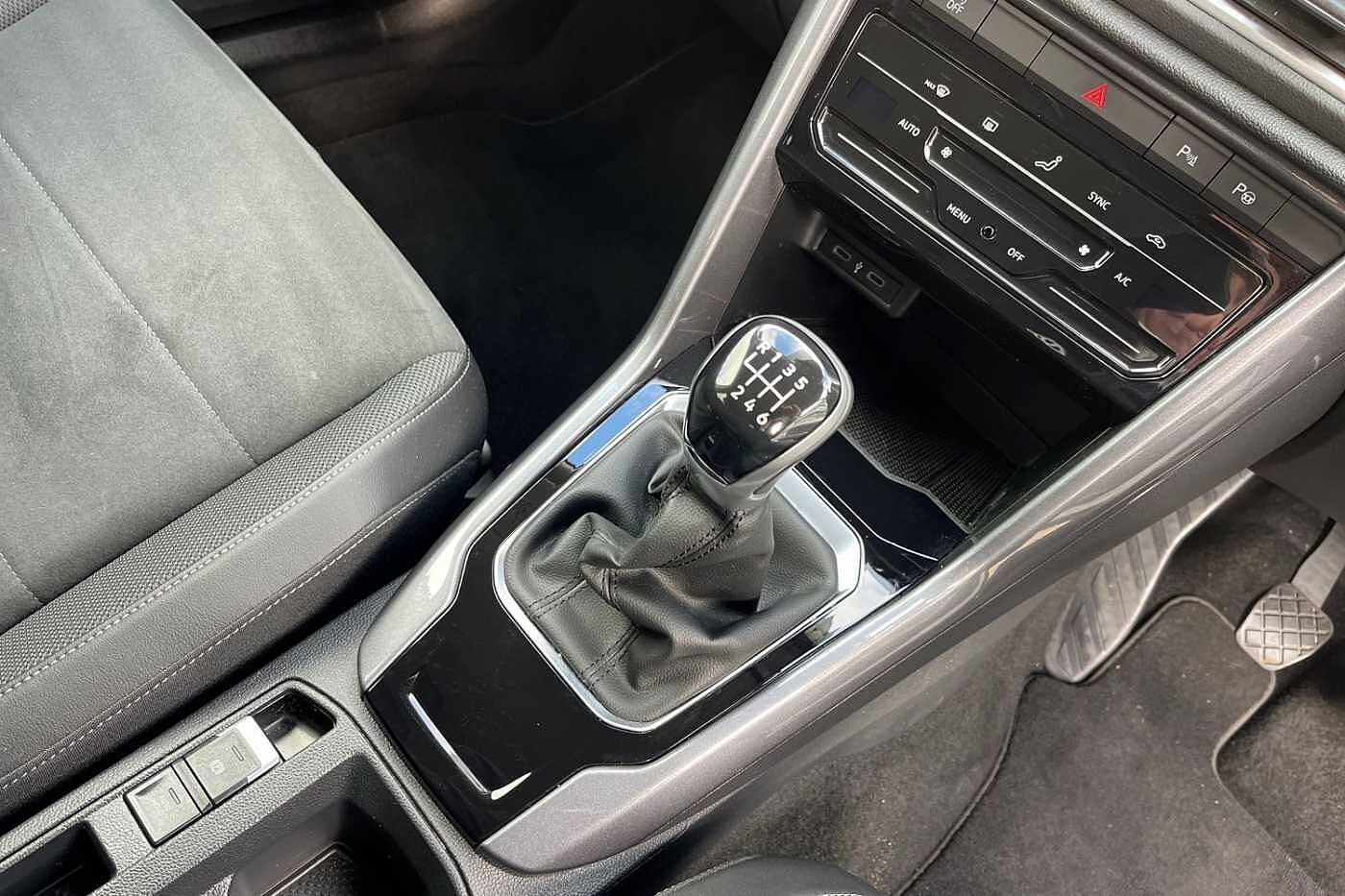 Volkswagen T-roc Hatchback Style