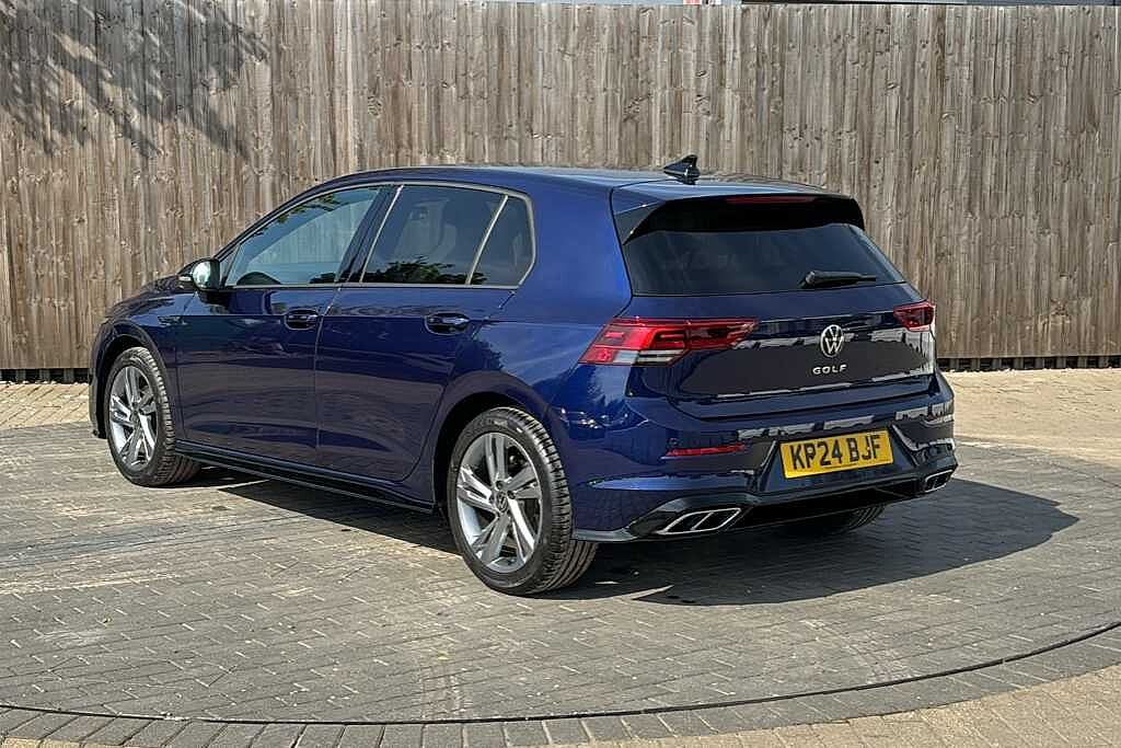 Volkswagen Golf MK8 Hatchback 5-Dr 1.5 TSI (130ps) R-Line EVO