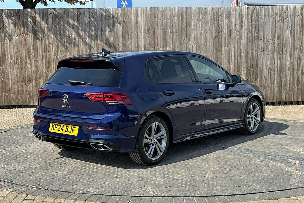 Volkswagen Golf MK8 Hatchback 5-Dr 1.5 TSI (130ps) R-Line EVO