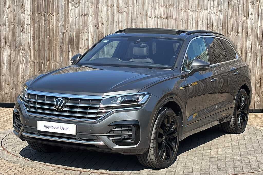 Volkswagen Touareg 3.0 V6 TDI 4Motion R-Line Tech Plus 5dr Tip Auto