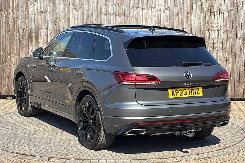 Volkswagen Touareg 3.0 V6 TDI 4Motion R-Line Tech Plus 5dr Tip Auto