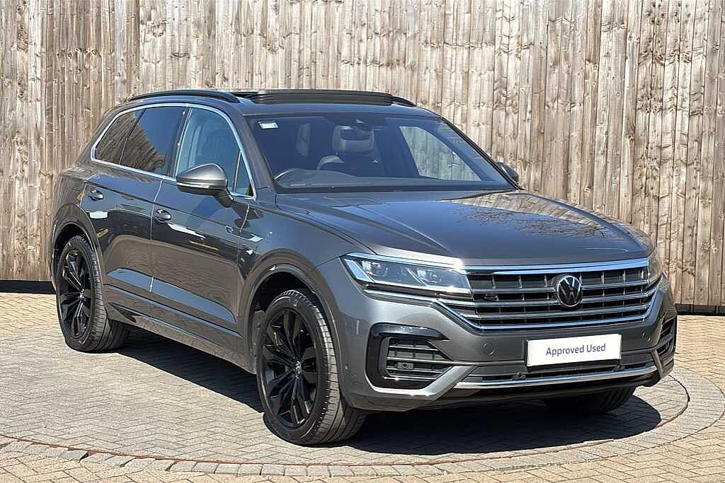 Volkswagen Touareg 3.0 V6 TDI 4Motion R-Line Tech Plus 5dr Tip Auto
