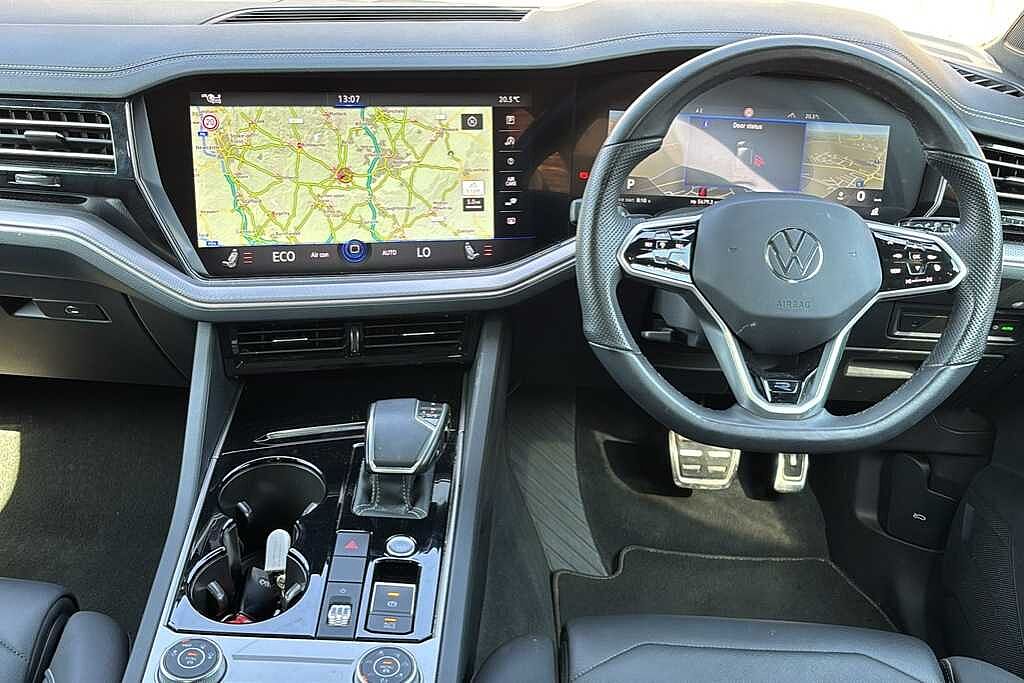 Volkswagen Touareg 3.0 V6 TDI 4Motion R-Line Tech Plus 5dr Tip Auto