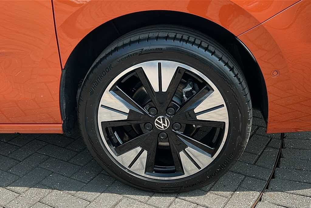 Volkswagen Multivan 2.0 TDI Style 5dr LWB DSG
