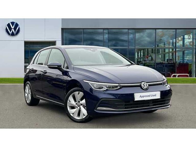 Volkswagen Golf 8 Style 1.5 eTSI 130PS 7-speed DSG 5 Door