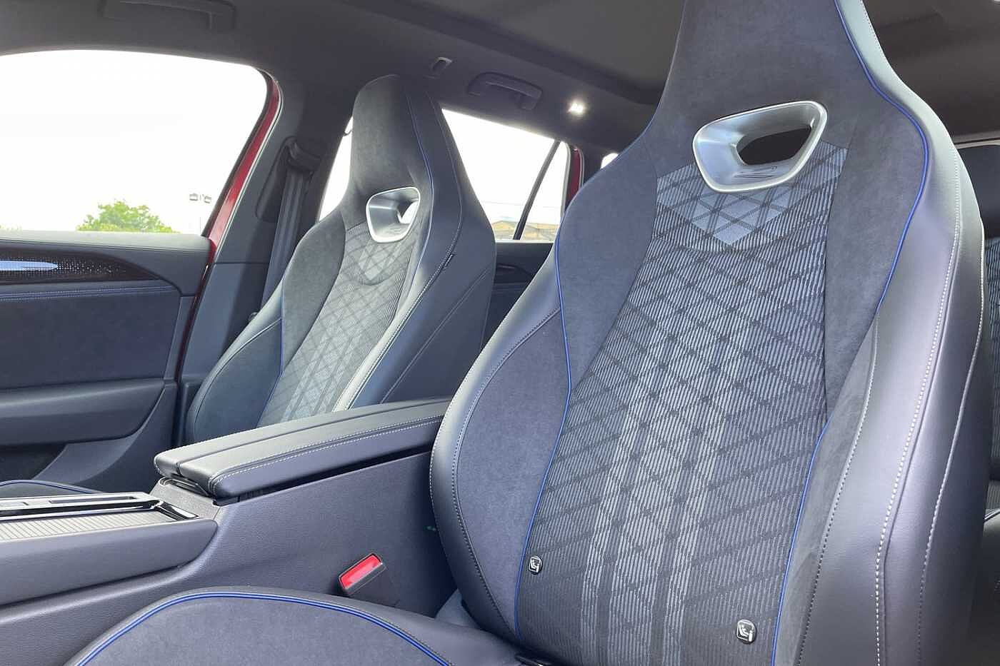 Volkswagen Passat R-Line 1.5 eTSI 150PS DSG 5Door Estate
