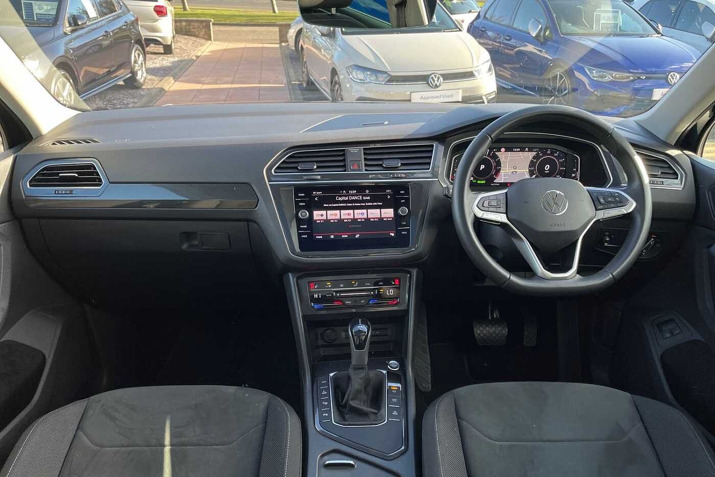 Volkswagen Tiguan Elegance 1.4 TSI eHybrid 245PS 6-Speed DSG 5 Door