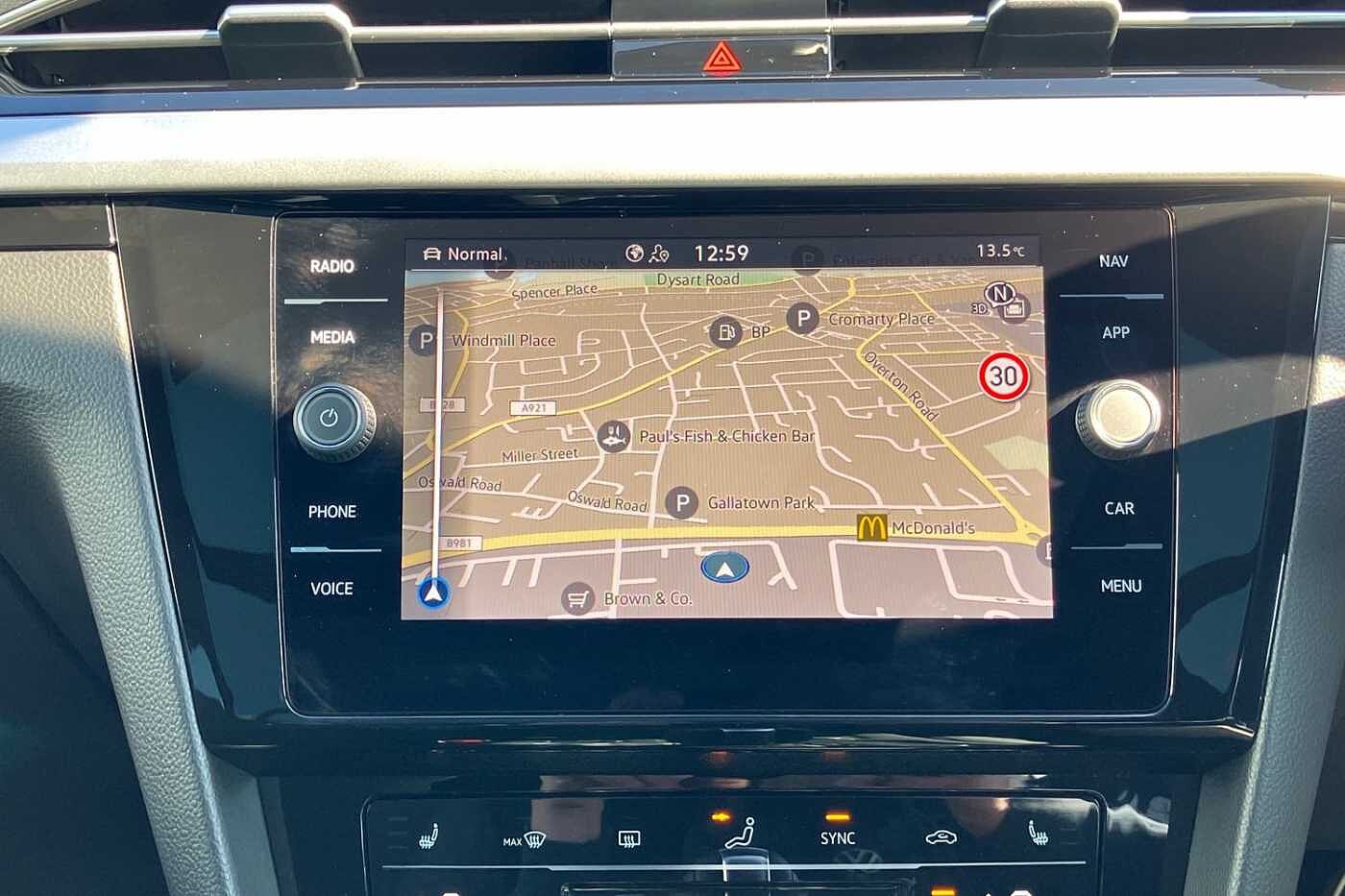Volkswagen Arteon Shooting Brake R-Line 2.0 TDI 150PS 7-speed DSG 5 Door
