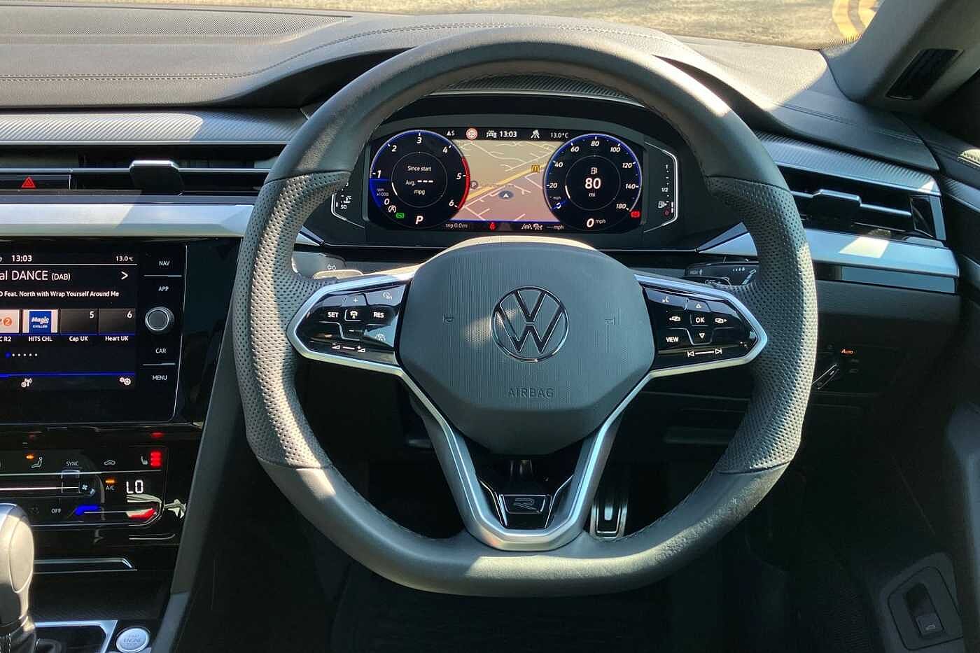 Volkswagen Arteon Shooting Brake R-Line 2.0 TDI 150PS 7-speed DSG 5 Door