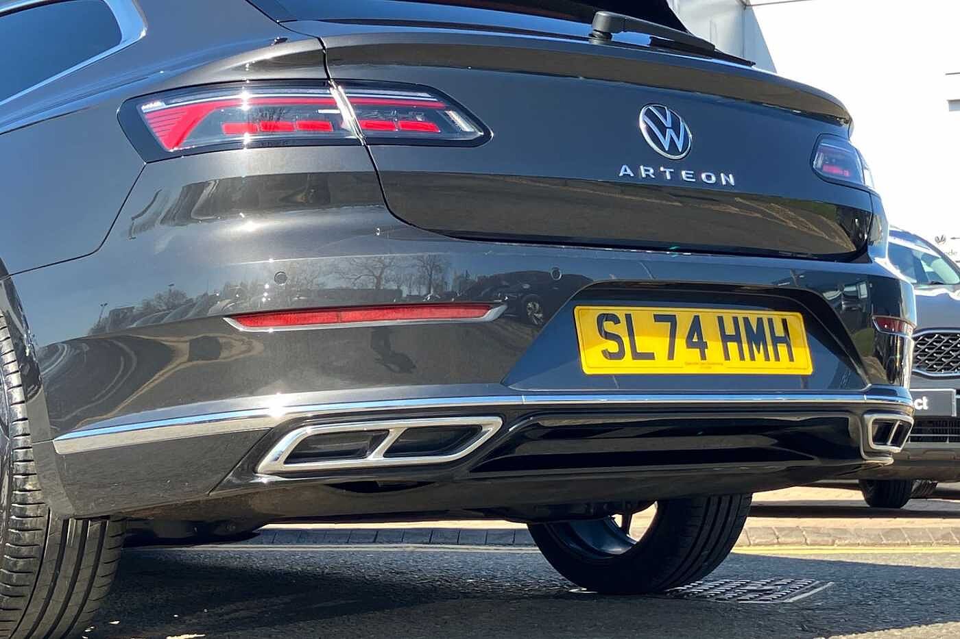 Volkswagen Arteon Shooting Brake R-Line 2.0 TDI 150PS 7-speed DSG 5 Door