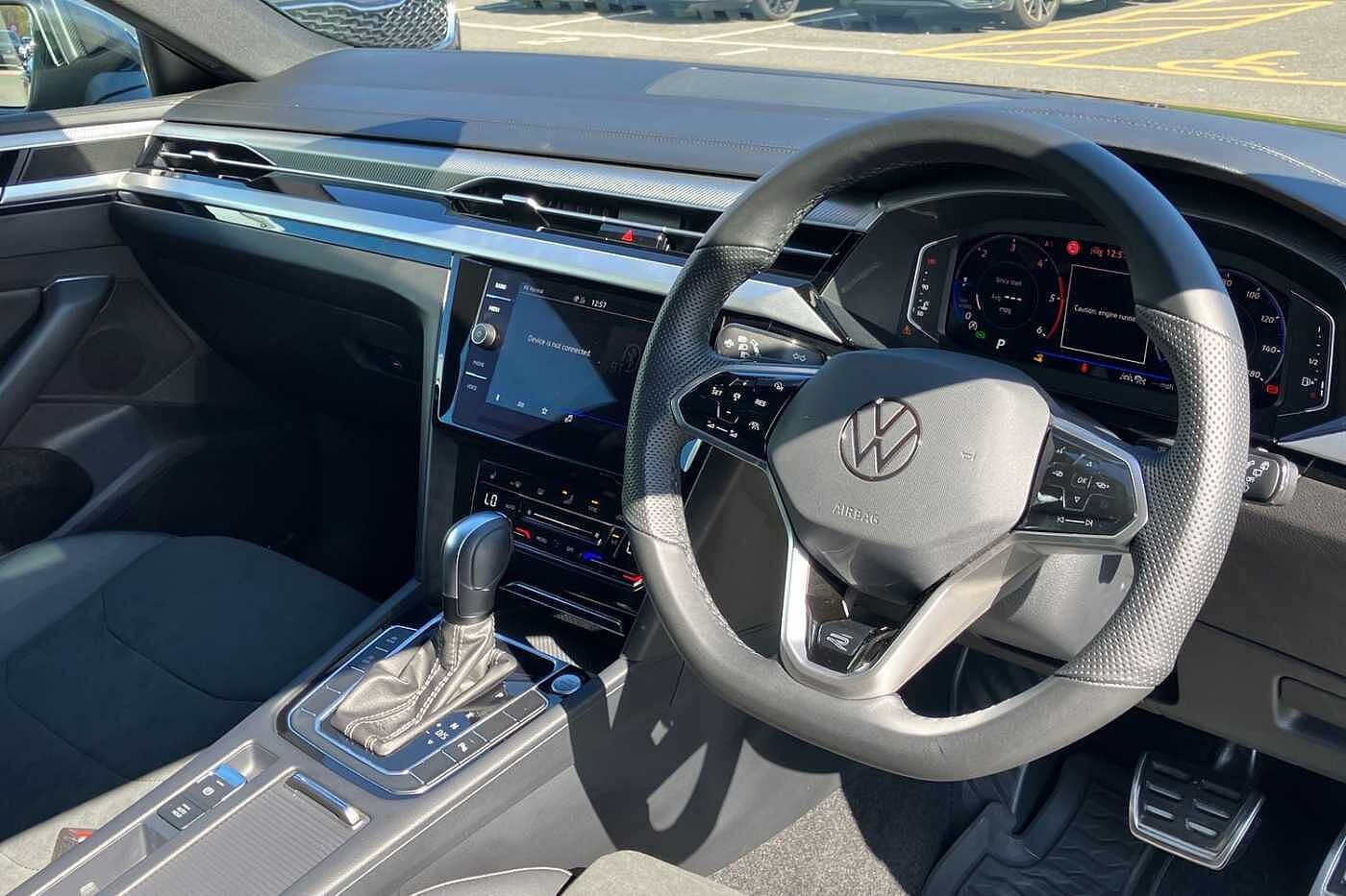 Volkswagen Arteon Shooting Brake R-Line 2.0 TDI 150PS 7-speed DSG 5 Door