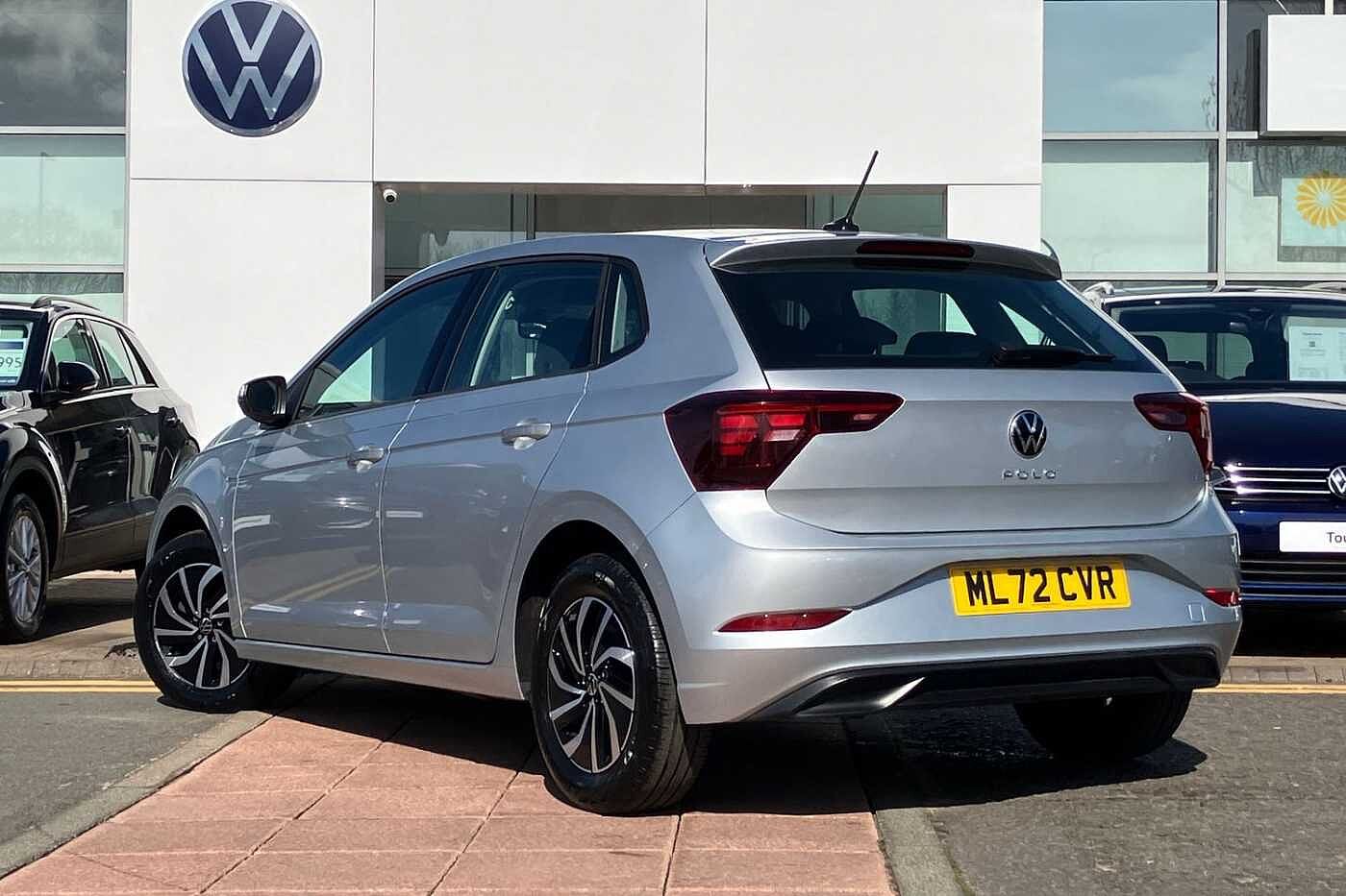 Volkswagen Polo Life 1.0 TSI 95PS 5-speed Manual 5 Door