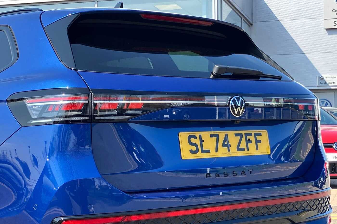 Volkswagen Passat R-Line 1.5 eTSI 150PS 7-speed DSG
