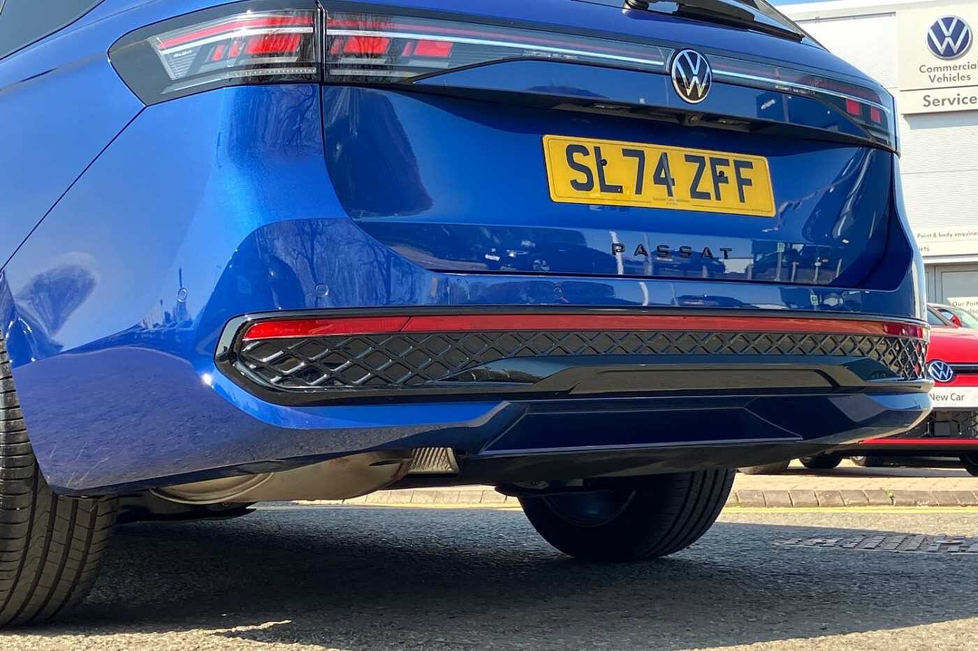 Volkswagen Passat R-Line 1.5 eTSI 150PS 7-speed DSG