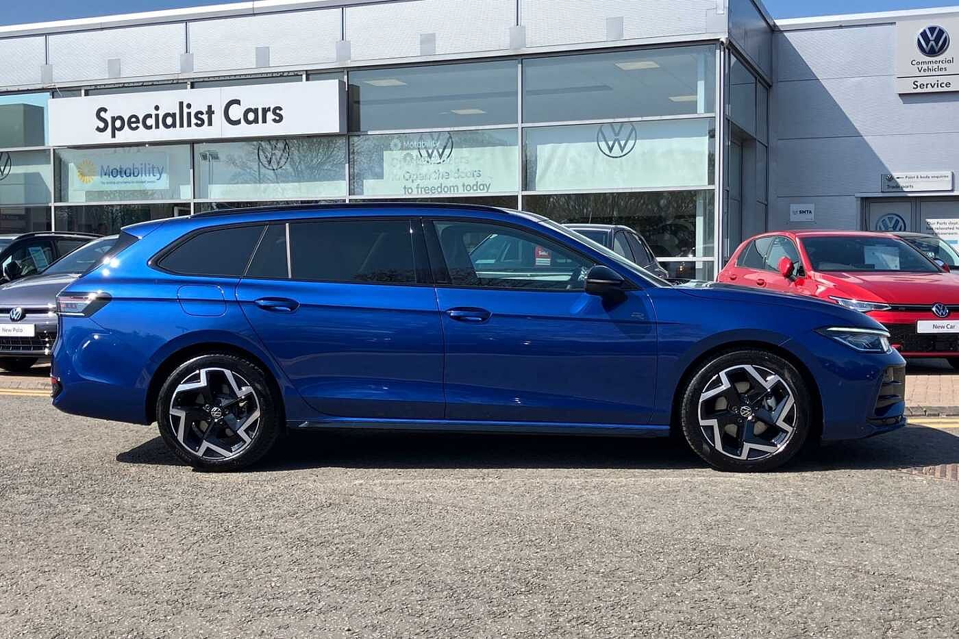 Volkswagen Passat R-Line 1.5 eTSI 150PS 7-speed DSG