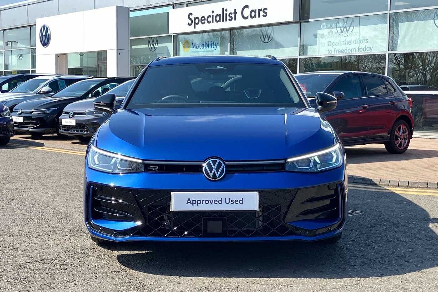 Volkswagen Passat R-Line 1.5 eTSI 150PS 7-speed DSG