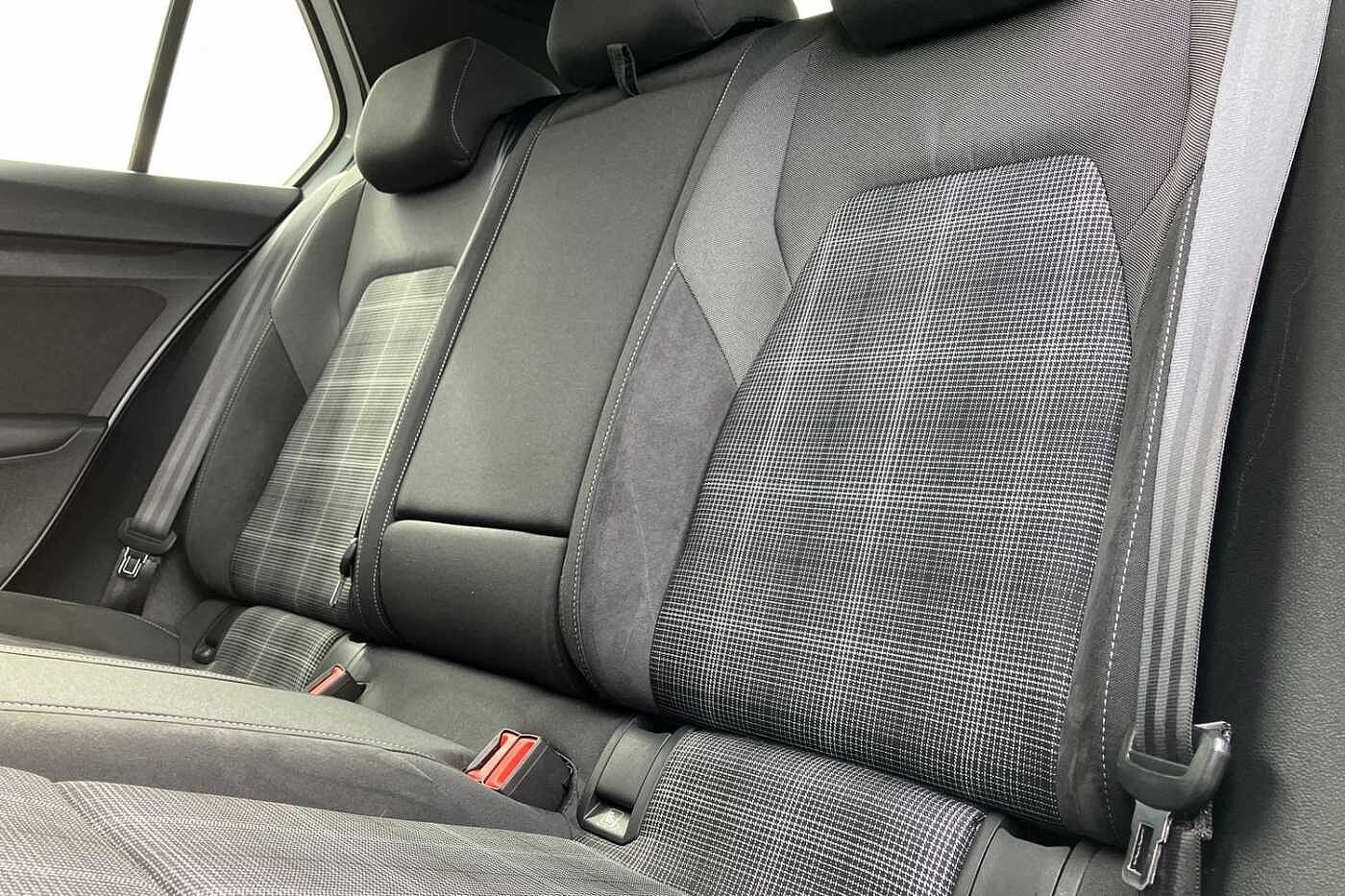 Volkswagen Golf GTD 2.0 TDI 200PS 7-speed DSG 5 Door