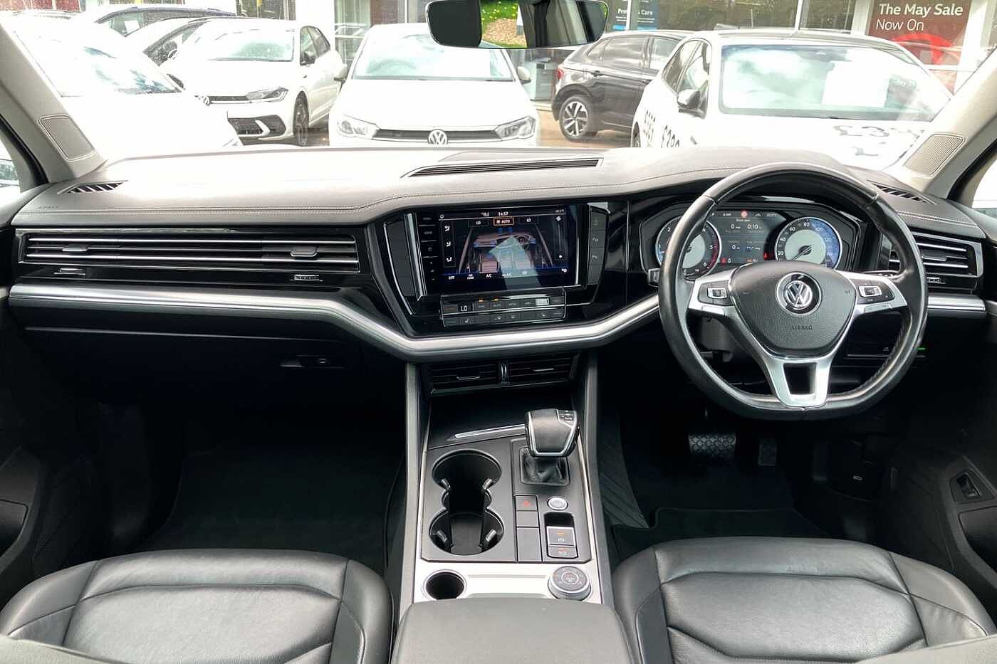 Volkswagen Touareg V6 SEL 3.0 TDI 286PS 4MOTION 8-speed Auto Tiptronic 5 Door
