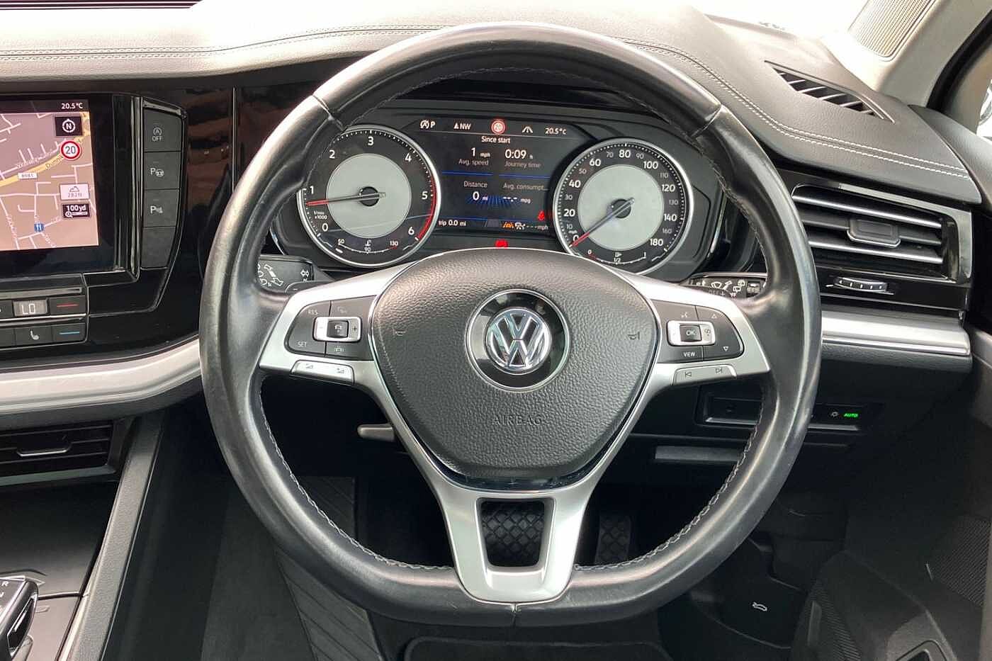 Volkswagen Touareg V6 SEL 3.0 TDI 286PS 4MOTION 8-speed Auto Tiptronic 5 Door