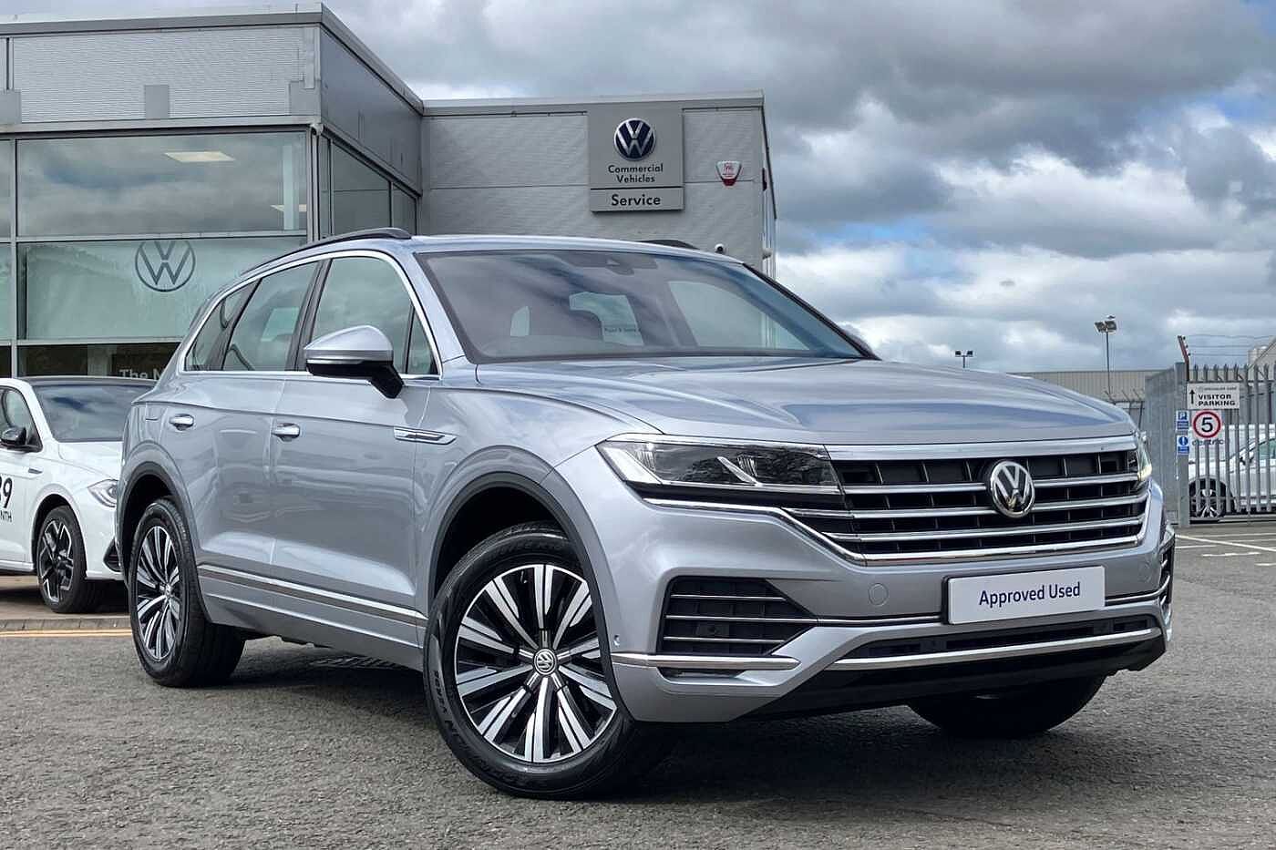 Volkswagen Touareg V6 SEL 3.0 TDI 286PS 4MOTION 8-speed Auto Tiptronic 5 Door