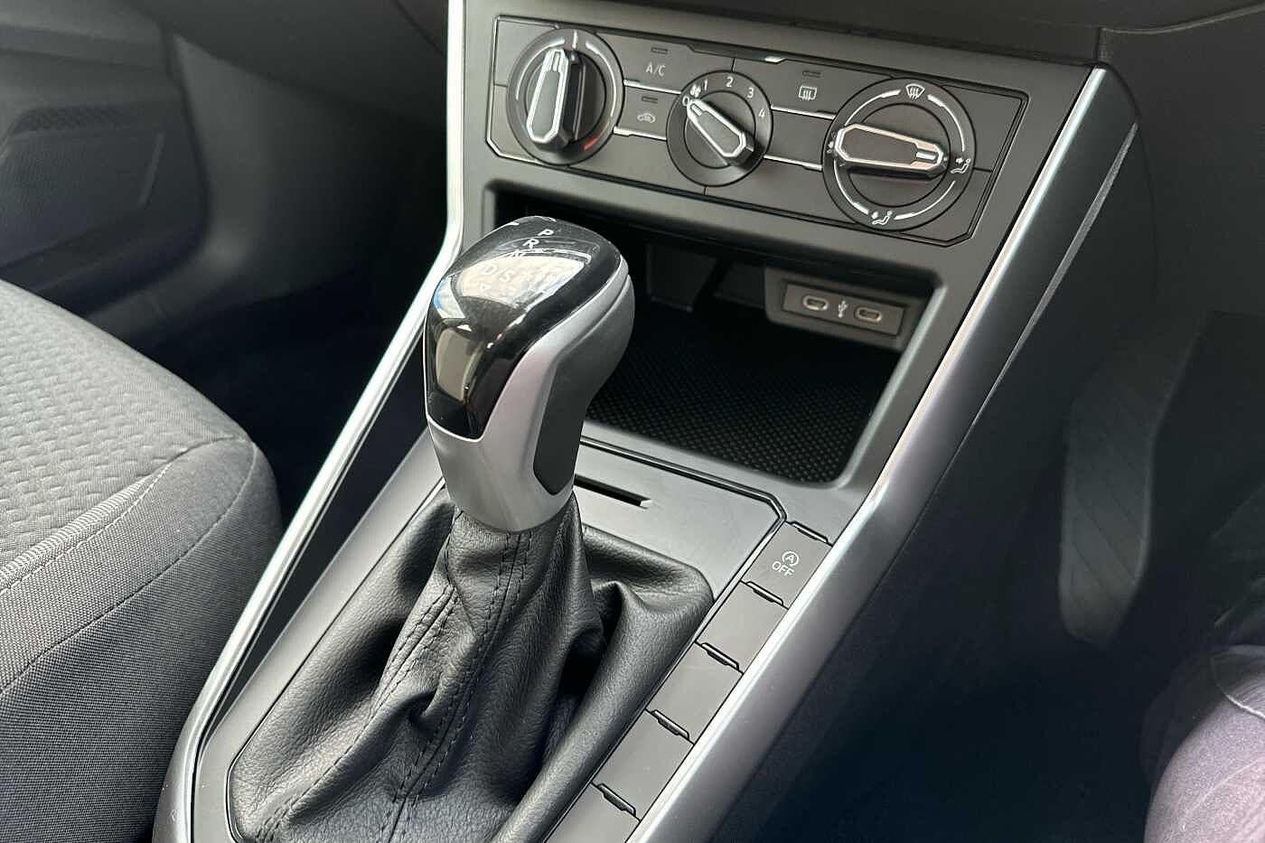 Volkswagen Polo MK6 Facelift 1.0 TSI 95PS Life DSG