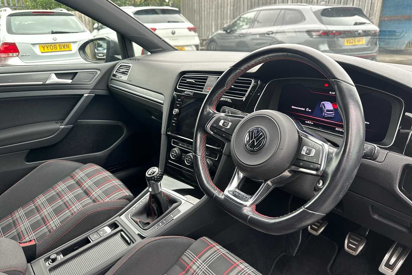 Volkswagen Golf MK7 Facelift 2.0 TSI GTI 230PS 5Dr