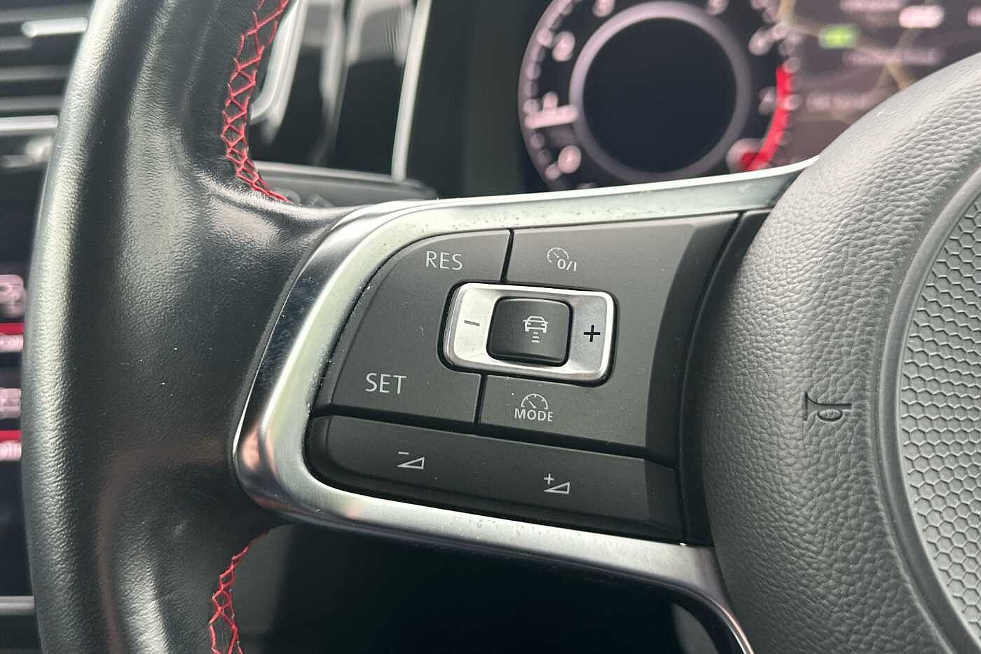 Volkswagen Golf MK7 Facelift 2.0 TSI GTI 230PS 5Dr