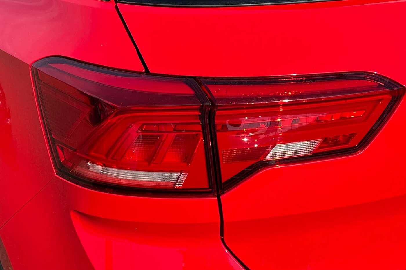 Volkswagen T-ROC 2017 1.0 TSI Black Edition 110PS