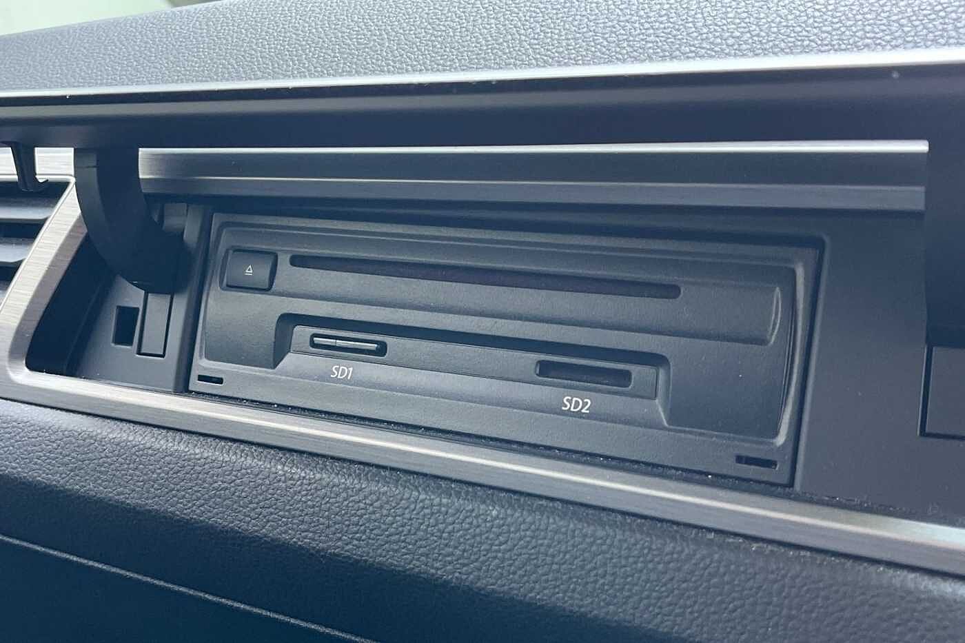 Volkswagen Touran MPV 1.5 TSI SE Family EVO 150PS DSG