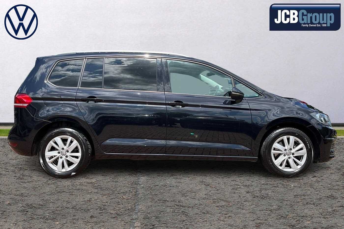 Volkswagen Touran MPV 1.5 TSI SE Family EVO 150PS DSG
