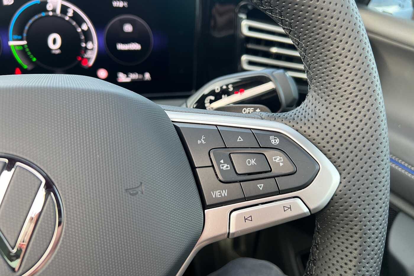 Volkswagen Tiguan Estate 1.5 TSI 272 eHybrid R-Line 5dr DSG *SLIDING PAN ROOF* *BLACK STYLE PACKAGE*