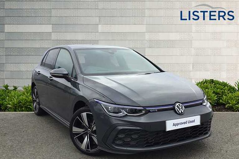 Volkswagen Golf GTE 1.4 TSI GTE 245PS DSG *LEATHER, DCC, HUD & MORE!*