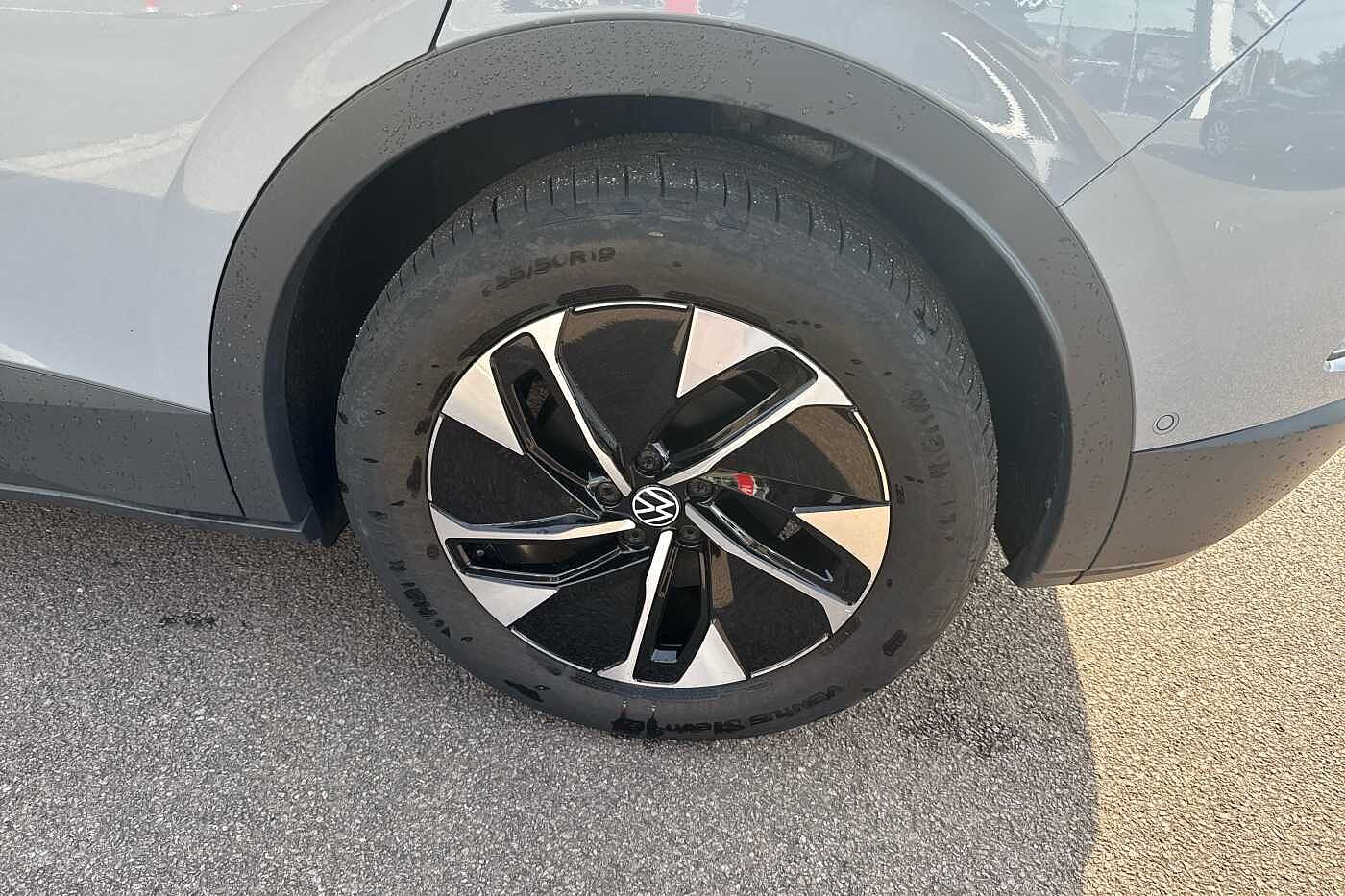 Volkswagen ID.4 210kW 4MOTION Match Pro 77kWh 5dr Auto