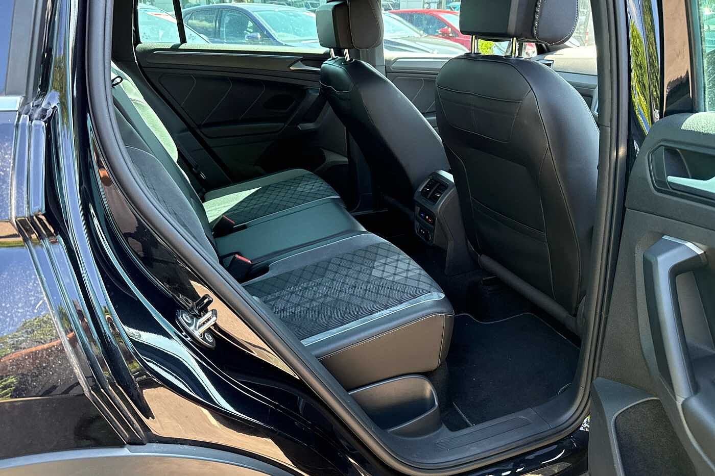 Volkswagen Tiguan 1.5 TSI (150ps) R-Line EVO DSG
