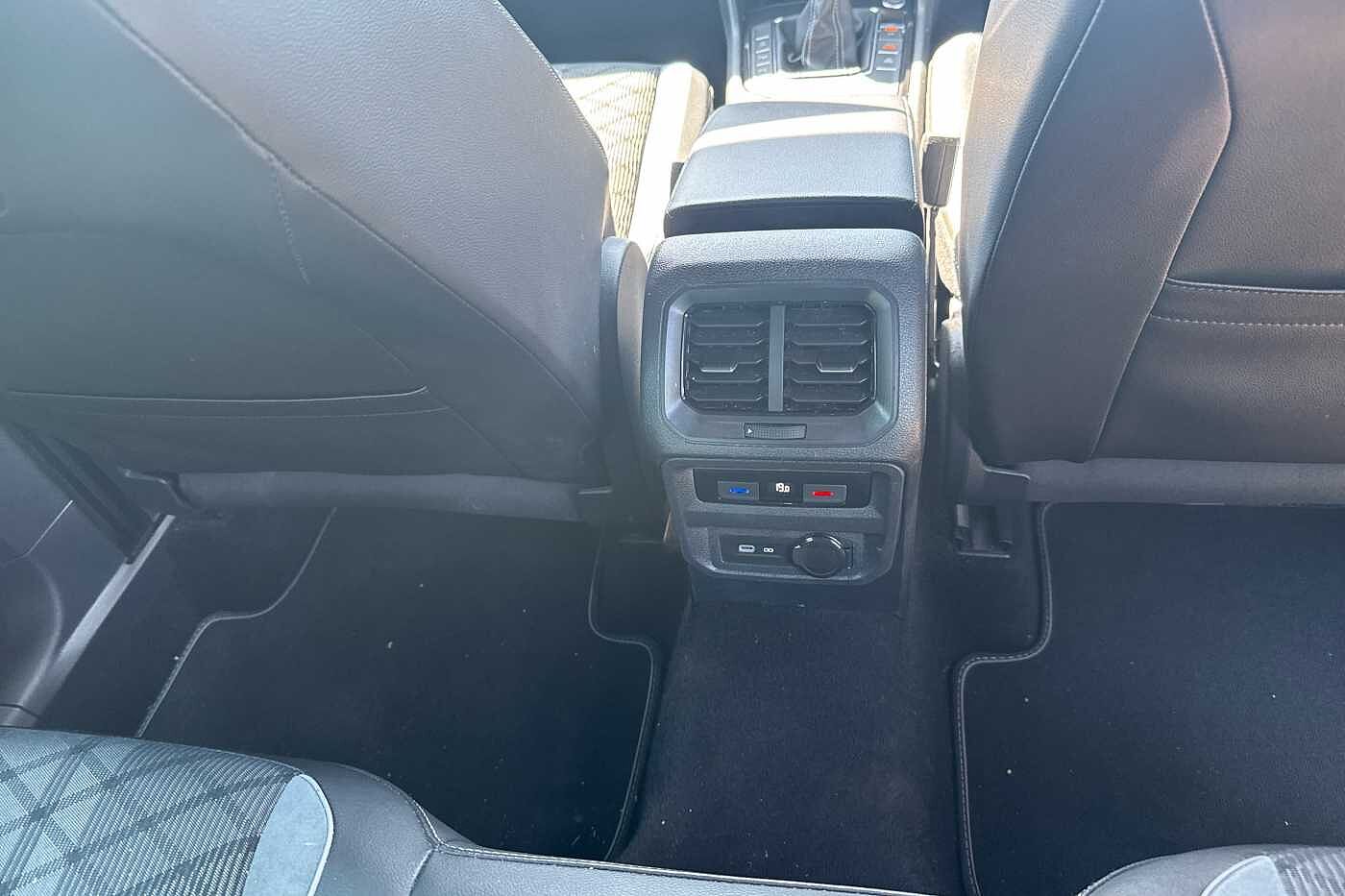 Volkswagen Tiguan 1.5 TSI (150ps) R-Line EVO DSG