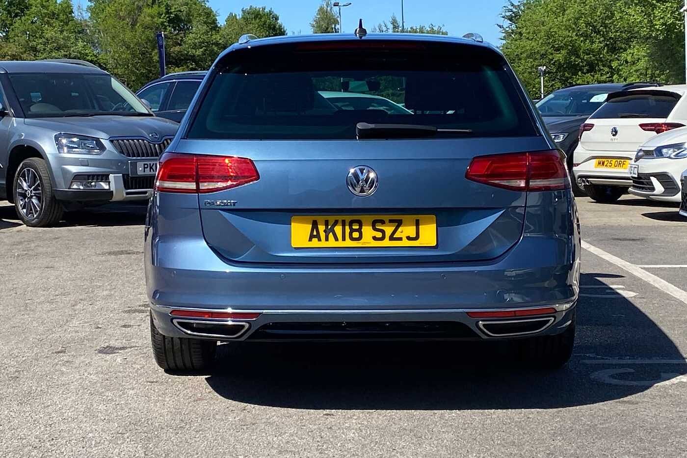 Volkswagen Passat 2.0 TDI R-Line 150PS Estate