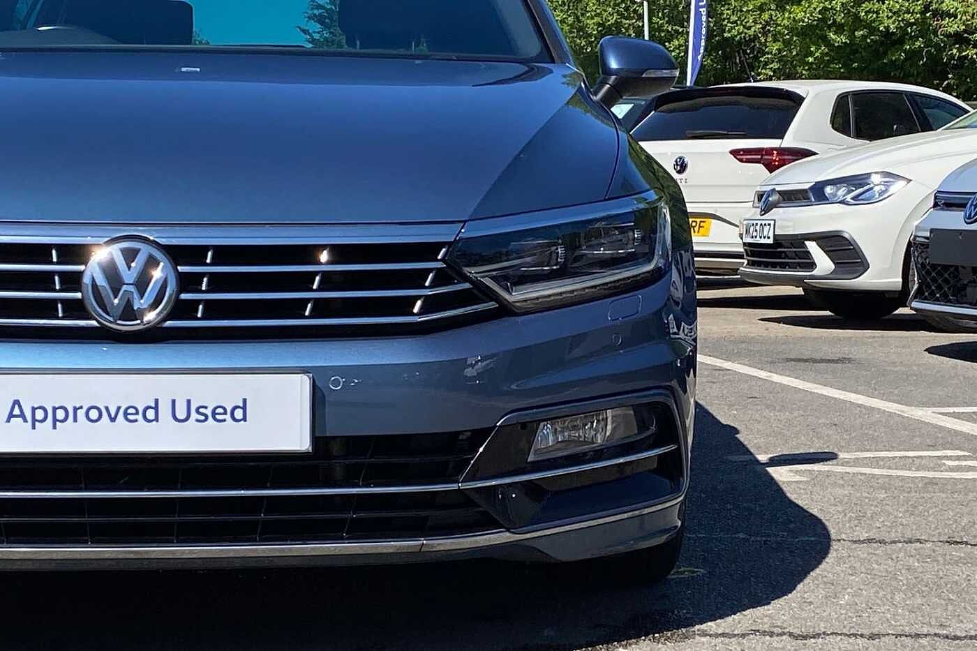 Volkswagen Passat 2.0 TDI R-Line 150PS Estate