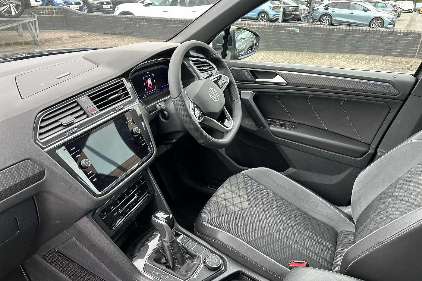 Volkswagen Tiguan 2.0 TDI (150PS) R-Line SCR 4Motion DSG