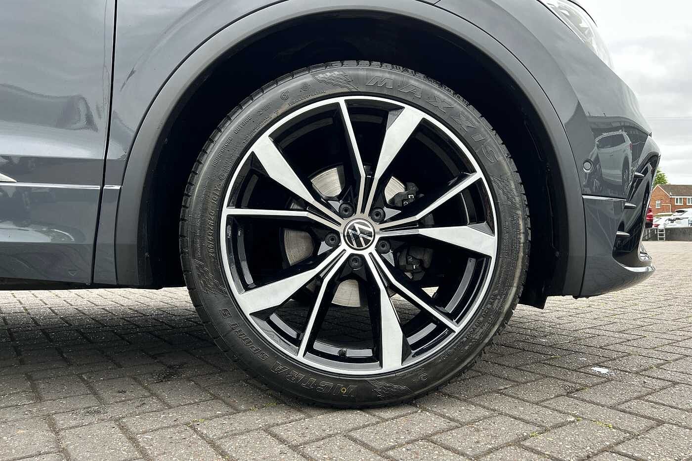 Volkswagen Tiguan 2.0 TDI (150PS) R-Line SCR 4Motion DSG