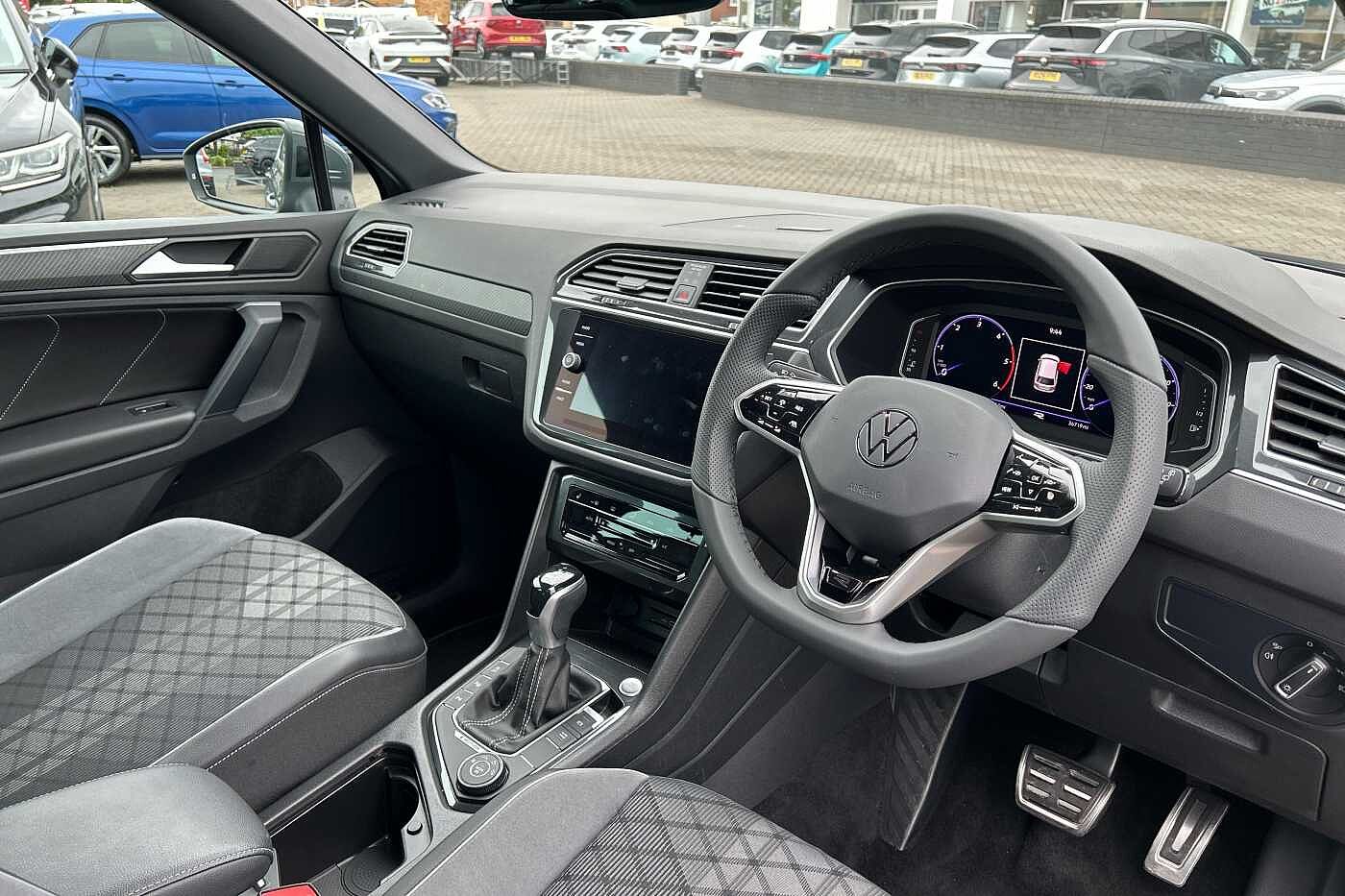 Volkswagen Tiguan 2.0 TDI (150PS) R-Line SCR 4Motion DSG
