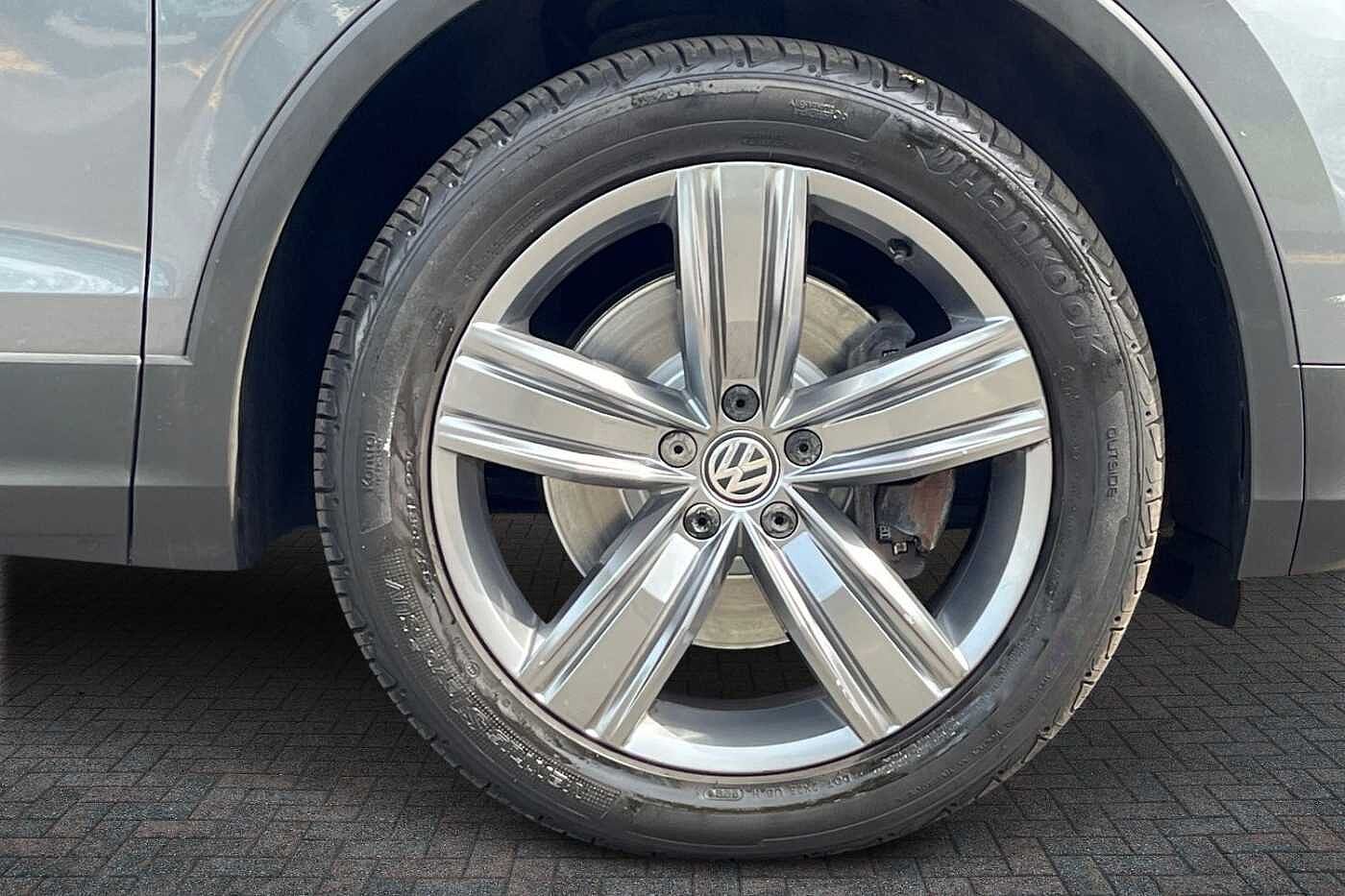 Volkswagen Tiguan Allspace 2.0 TDI SEL SUV 5dr Diesel DSG 4Motion Euro 6 (s/s) (190 ps)