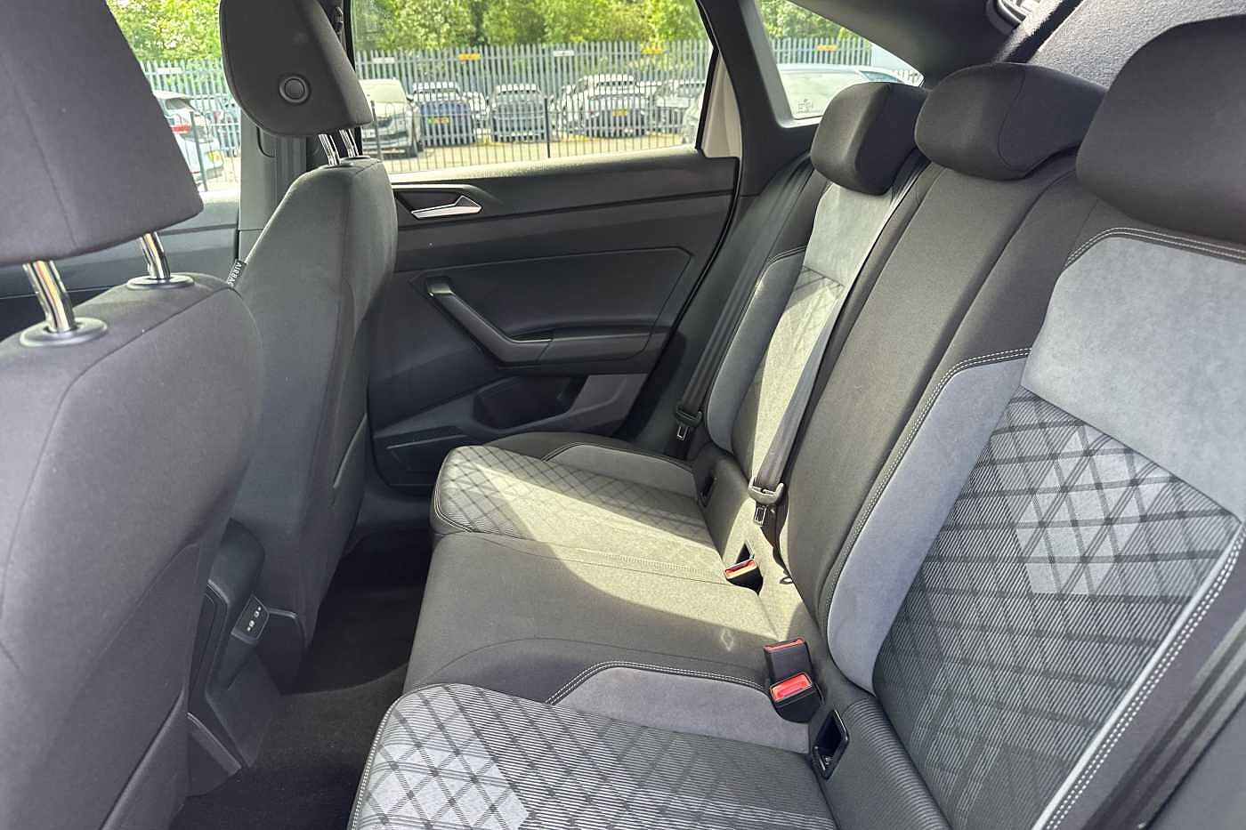 Volkswagen Taigo 1.0 TSI (110ps) R-Line DSG