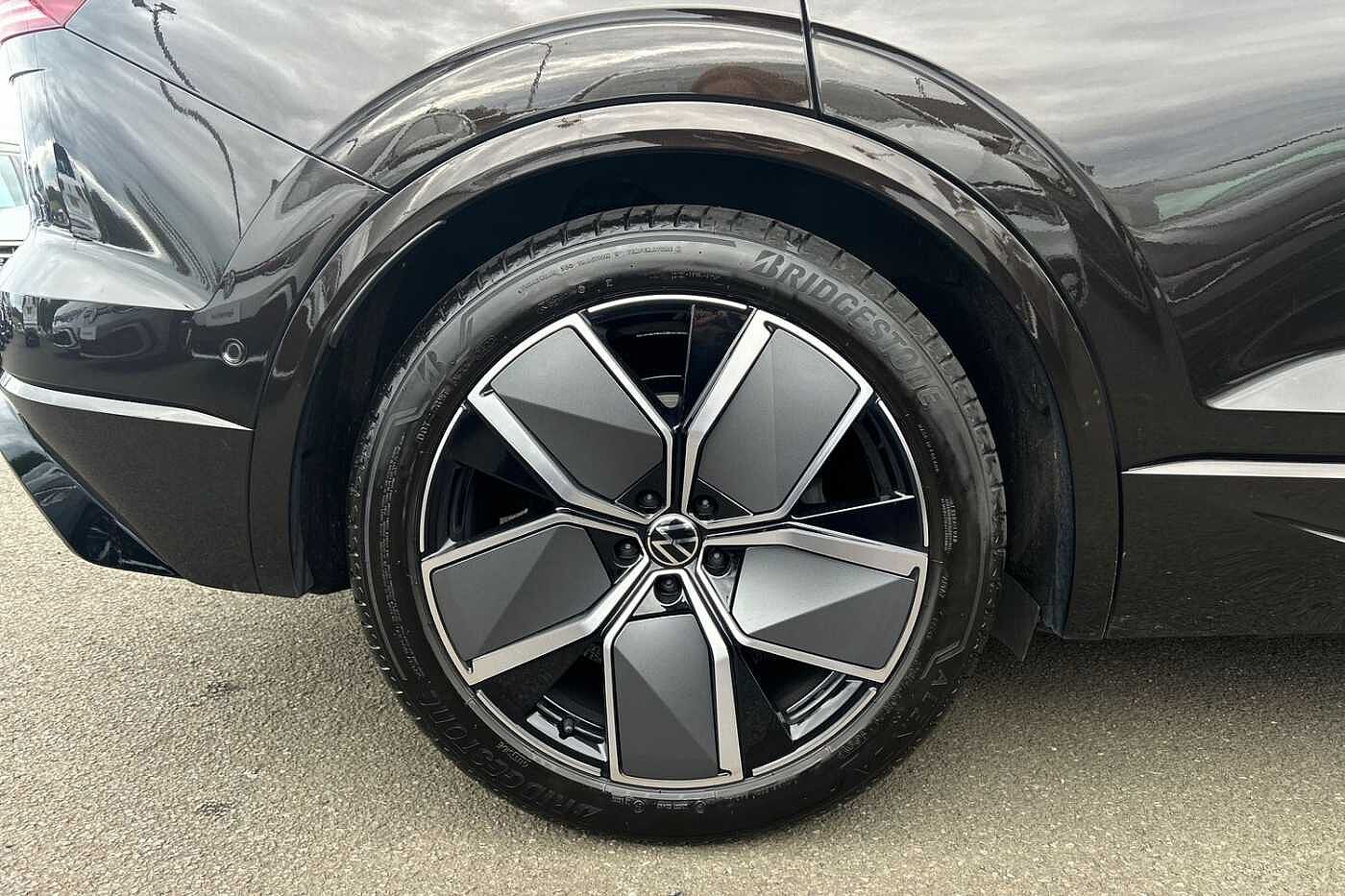 Volkswagen Touareg 3.0TDI (231ps) Black Edition 4Motion 5dr