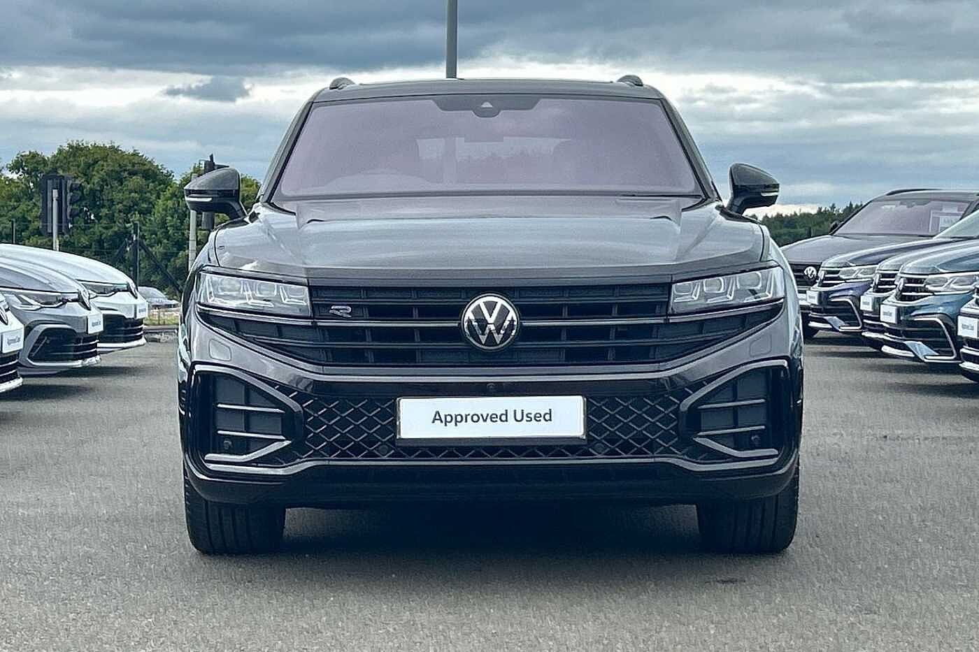 Volkswagen Touareg 3.0TDI (231ps) Black Edition 4Motion 5dr