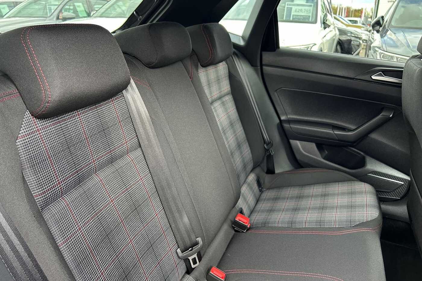 Volkswagen Polo MK6 Facelift 2.0 TSI (207ps) GTI DSG